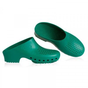 Zueco Calzuro C 46-47 verde, con perforaciones, sin soporte (SKU 10080031)