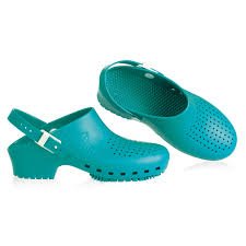 Zueco Calzuro C, 35-36 verde turqueza, con perforaciones, con soporte (SKU 10080060)