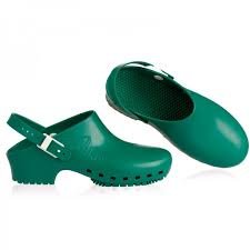 Zueco Calzuro S, 42-43 verde oscuro, sin perforaciones, con soporte (SKU 10080062)